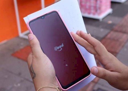 Delivery e transporte por app facilitam a rotina, mas viram "vil&atilde;o" no or&ccedil;amento