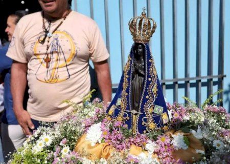 Prociss&otilde;es e missas celebram Dia de Nossa Senhora Aparecida em Campo Grande