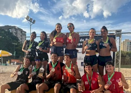 Atletas de MS sobem ao p&oacute;dio do Brasileiro Interclubes de V&ocirc;lei de Praia Sub-21
