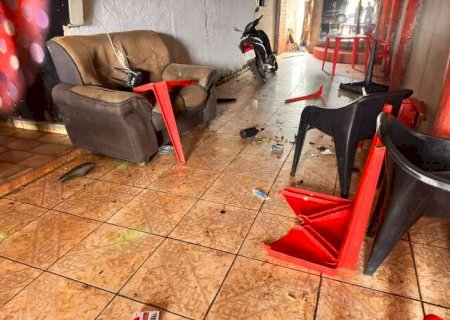 Pol&iacute;cia procura segundo autor de assassinato de jovem em guerra de fac&ccedil;&otilde;es