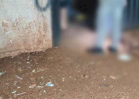 Dupla em moto executa homem a tiros durante chamada de v&iacute;deo