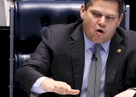 Alcolumbre vai promulgar fim da escala 6x1 nesta sexta