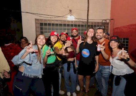 Milit&acirc;ncia em festa: vit&oacute;ria de Lula renova expectativa por melhorias sociais